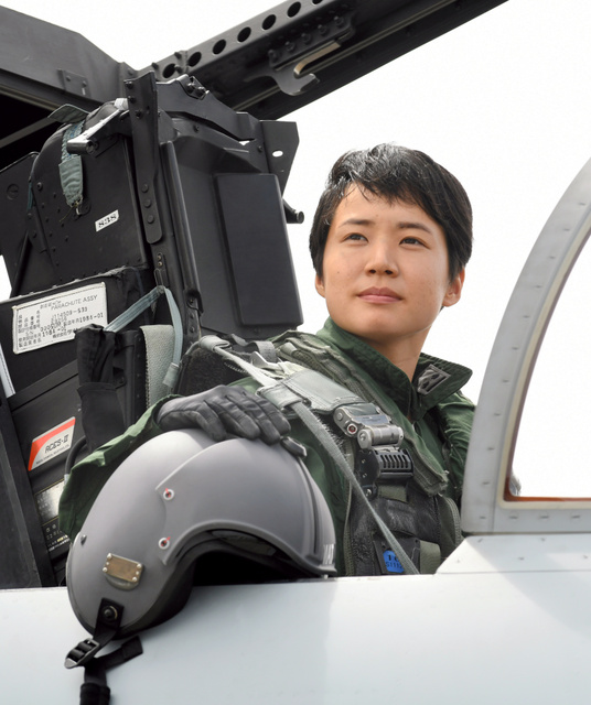 空自初！女性戦闘機パイロットが誕生！